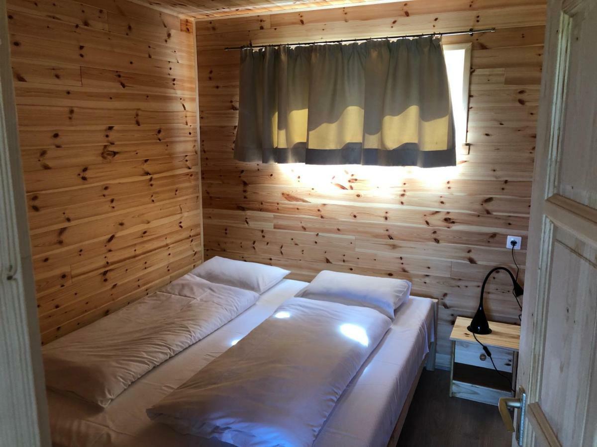Bed and Breakfast Napsugar Club Es Panzio Фоньод Екстер'єр фото